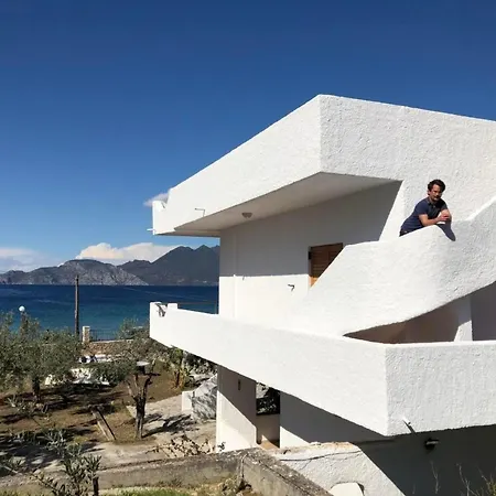 בית נופש By Interhome Kalloni (Peloponnese)