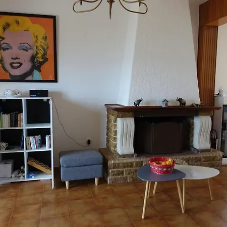 בית נופש By Interhome Kalloni (Peloponnese)